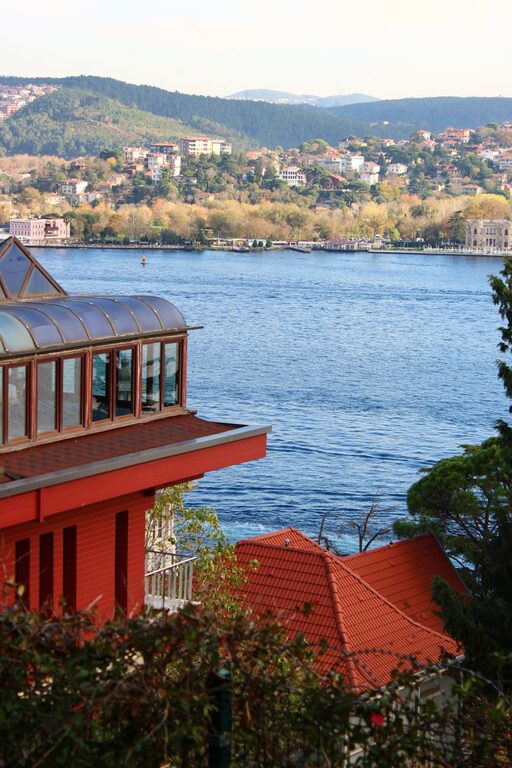 How to Create a Relaxing Home Workspace for Increased Productivity